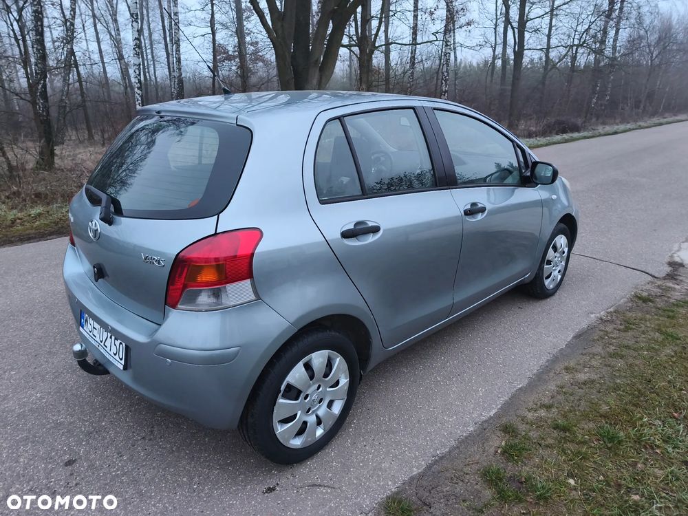 Toyota Yaris 1.33 Luna - 7