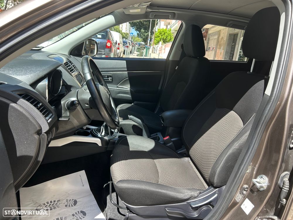 Mitsubishi ASX 1.8 DI-D Intense - 13