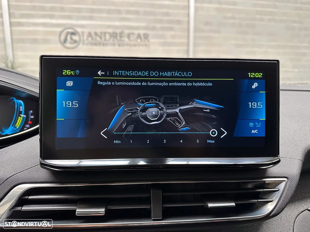Peugeot 3008 225 e-EAT8 Allure Pack - 26