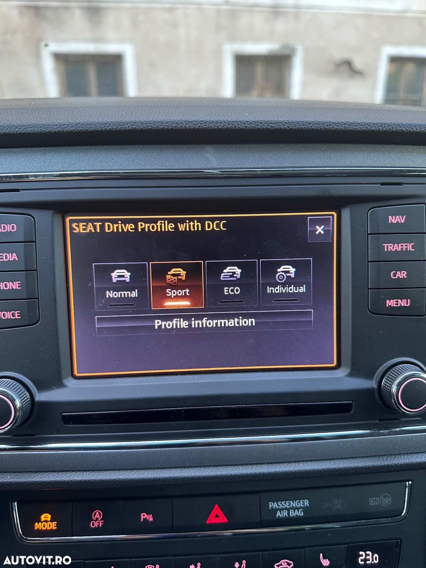 Seat Leon ST 2.0 TDI Start&Stop DSG FR - 28