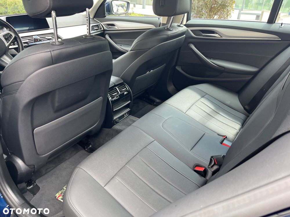 BMW Seria 5 520d - 11