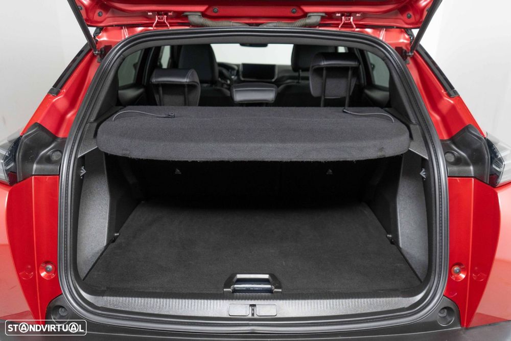 Peugeot 2008 1.2 PureTech Allure Pack EAT8 - 13