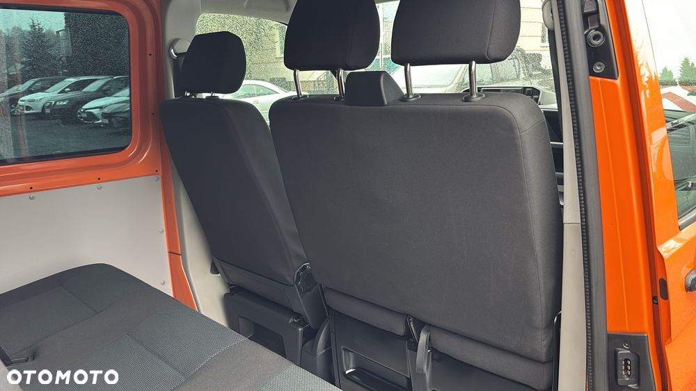 Volkswagen Transporter - 25