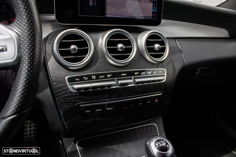Mercedes-Benz C 200 d AMG Line - 27