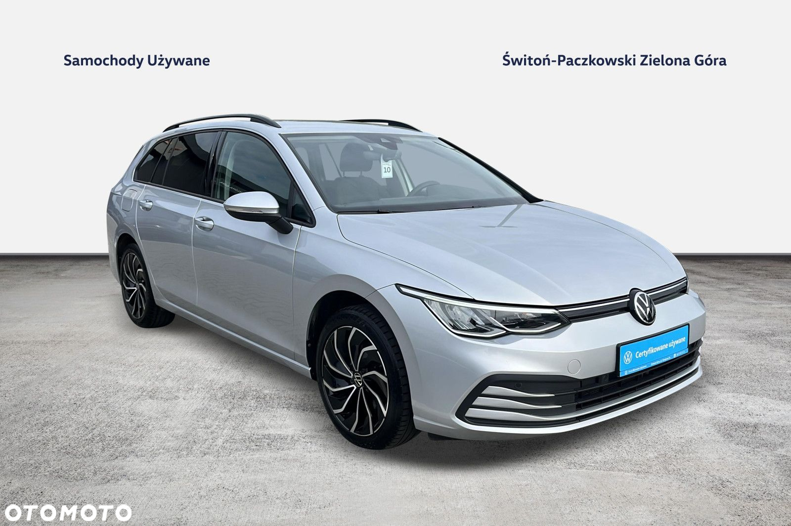 Volkswagen Golf - 8