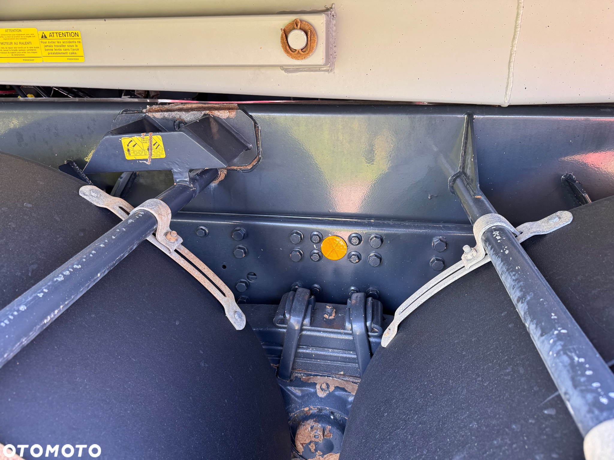 Iveco TRAKKER 360 euro 5 6x4 Only 180 TKM - 10