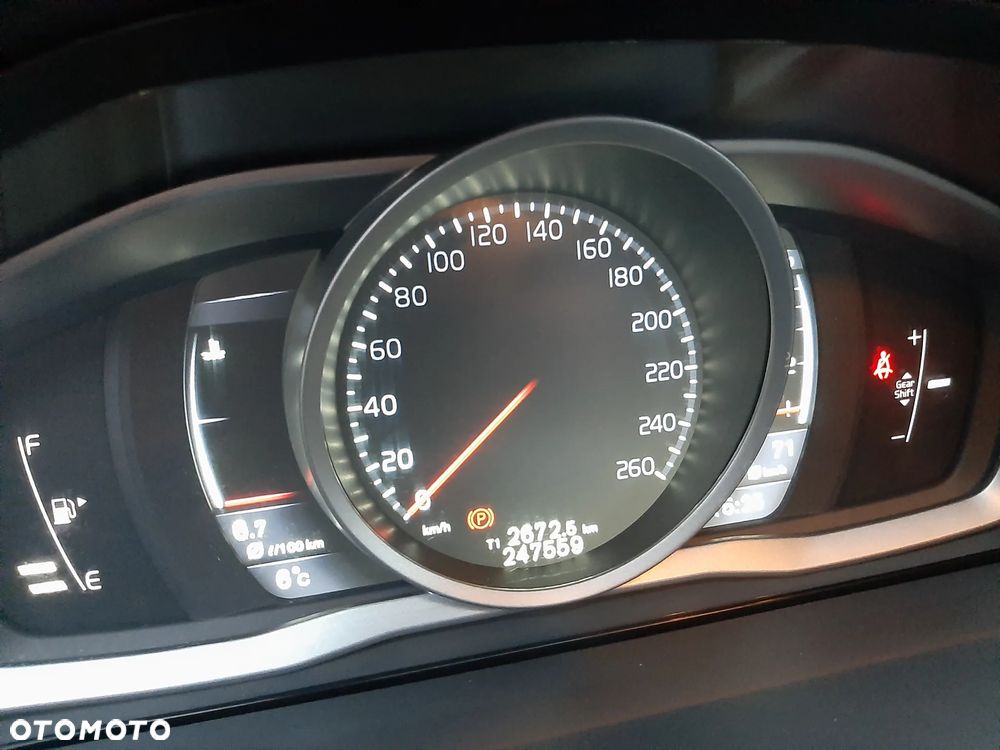 Volvo V70 D3 Summum - 17