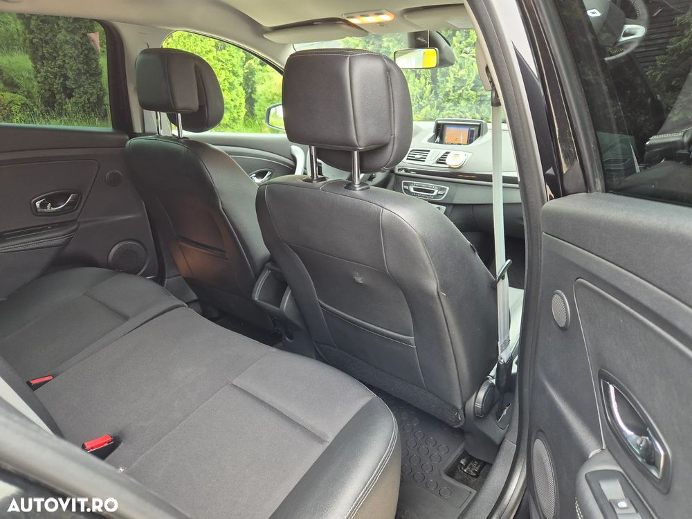 Renault Megane ENERGY dCi 110 Start & Stop Bose Edition - 9