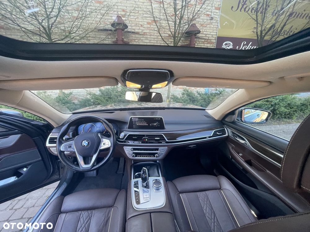 BMW Seria 7 740Le iPerformance - 21