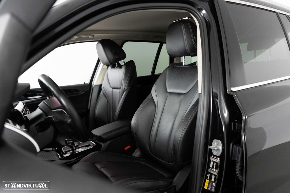 BMW X3 30 e xDrive Line Luxury - 12