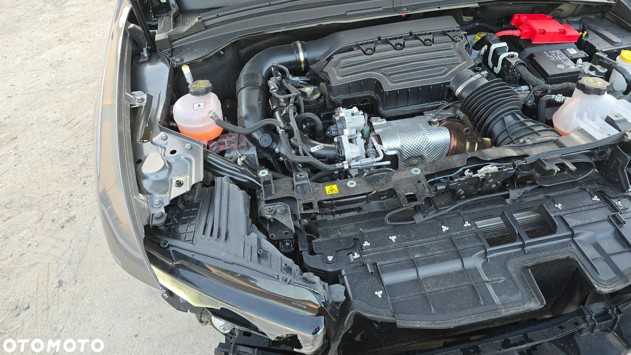 Alfa Romeo Tonale 1.5 VGT Hybrid Ti - 28