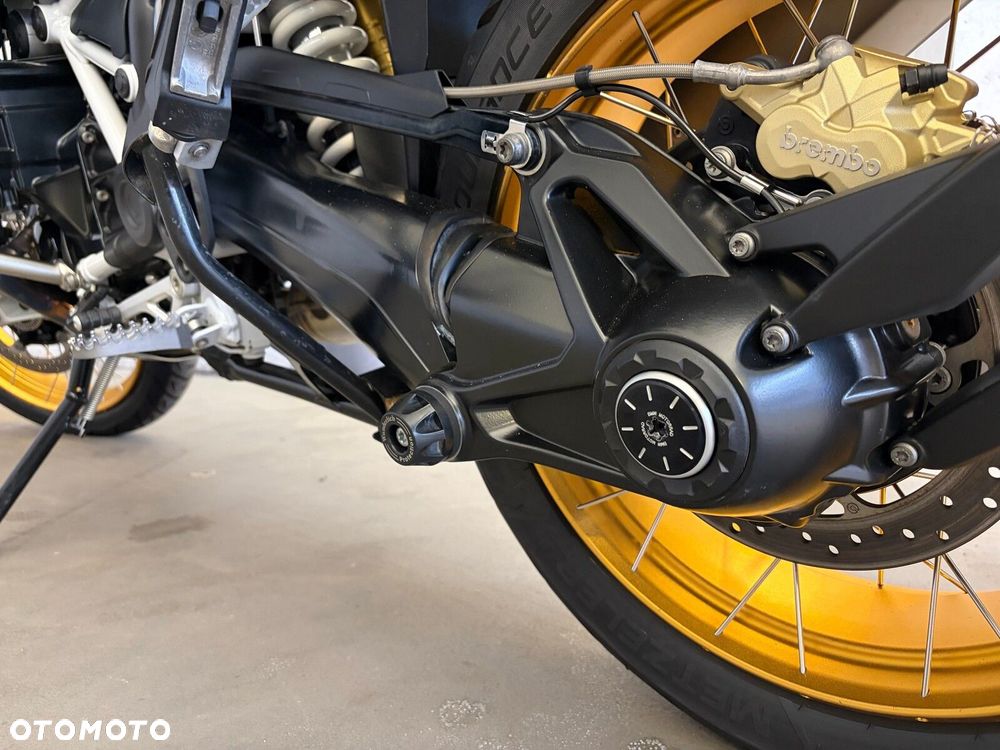 BMW R - 10