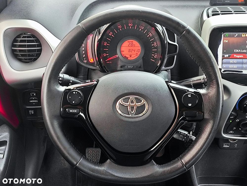 Toyota Aygo x-wave - 21