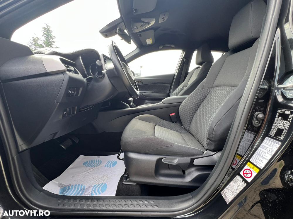 Toyota C-HR 1.8 HSD 122 CP 4x2 CVT Core - 11