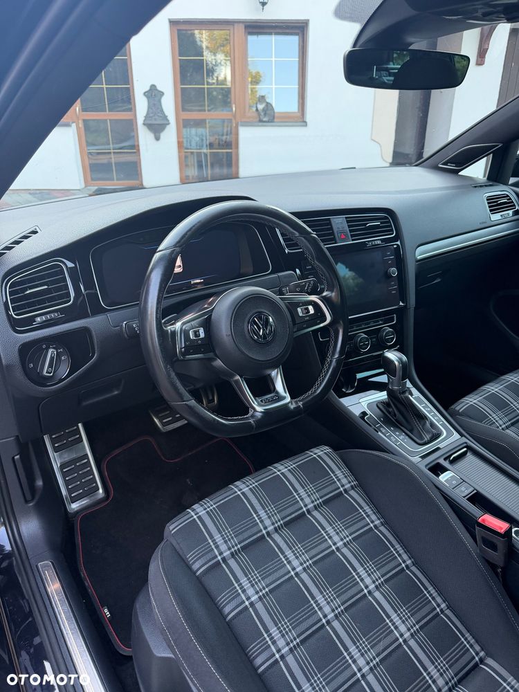 Volkswagen Golf 2.0 TDI BMT GTD DSG - 18