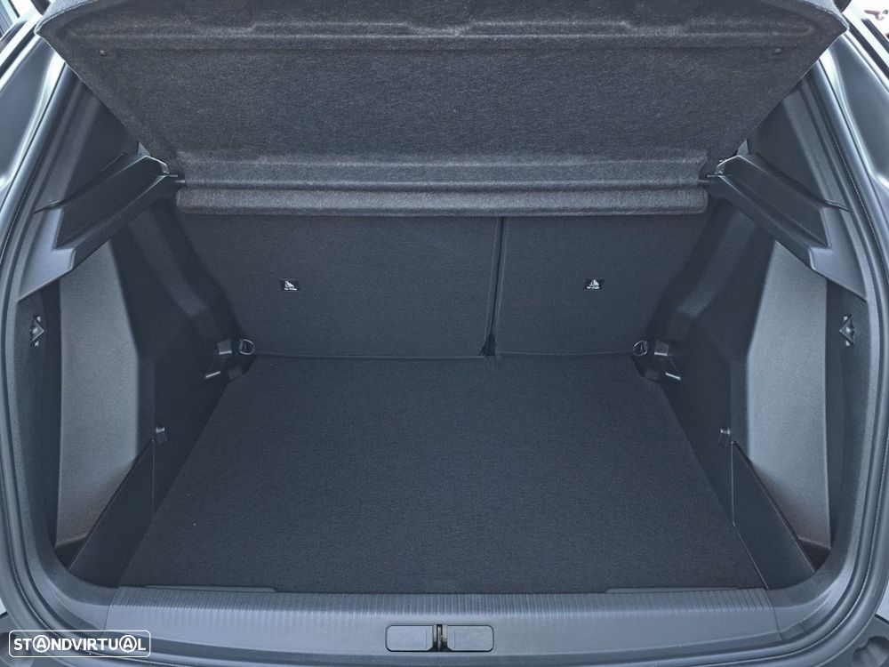 Peugeot 2008 1.2 PureTech Allure - 22
