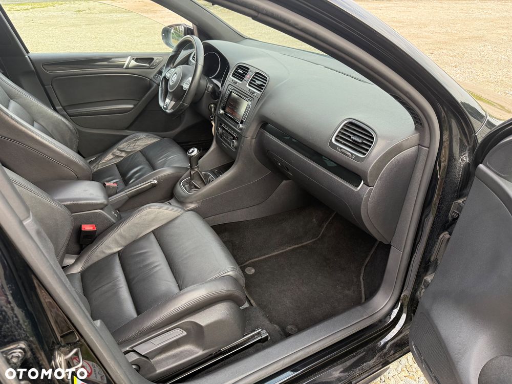 Volkswagen Golf - 8