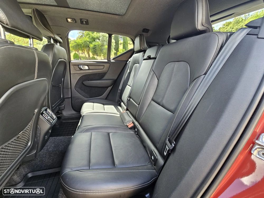 Volvo XC 40 2.0 T4 R-Design - 21