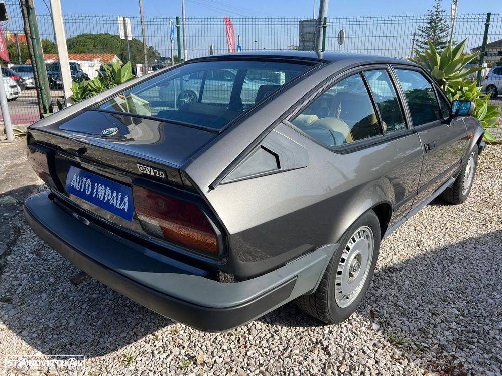 Alfa Romeo GTV - 5