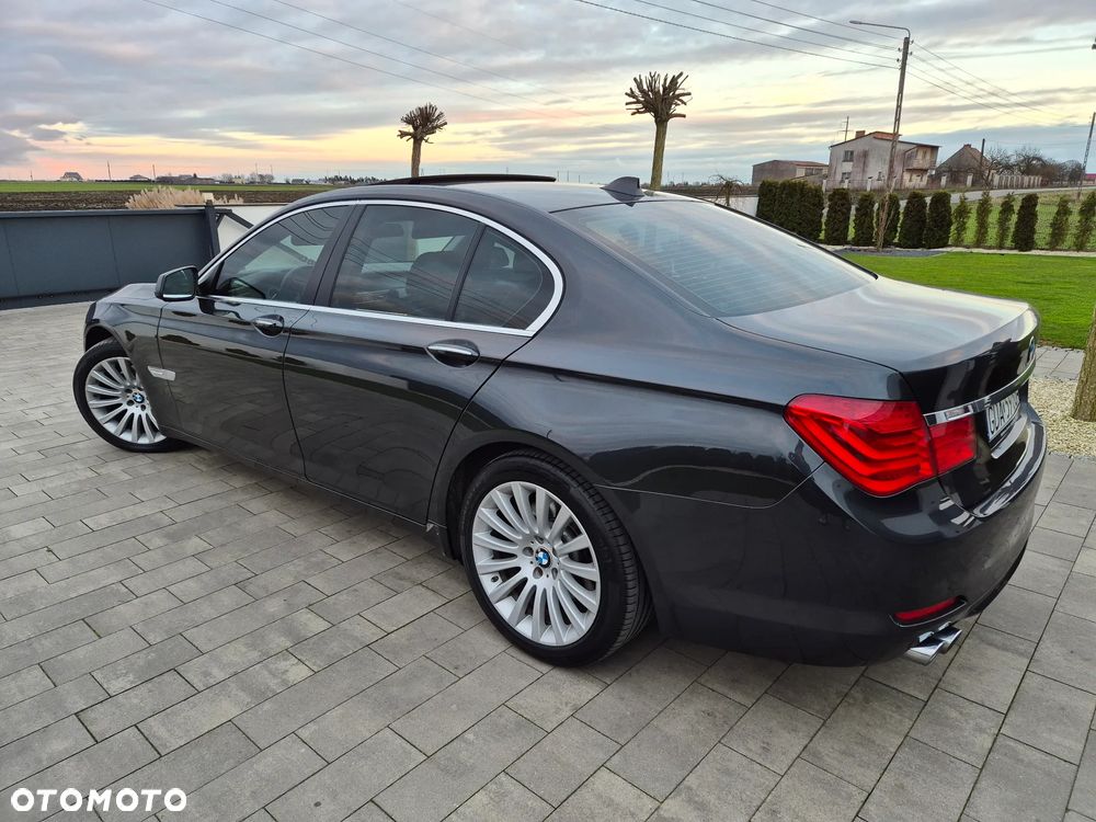 BMW Seria 7 730d - 12