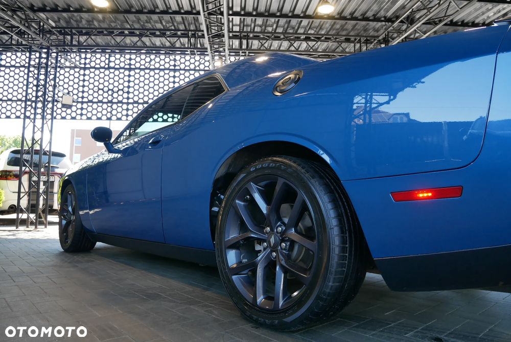 Dodge Challenger 5.7 R/T - 34