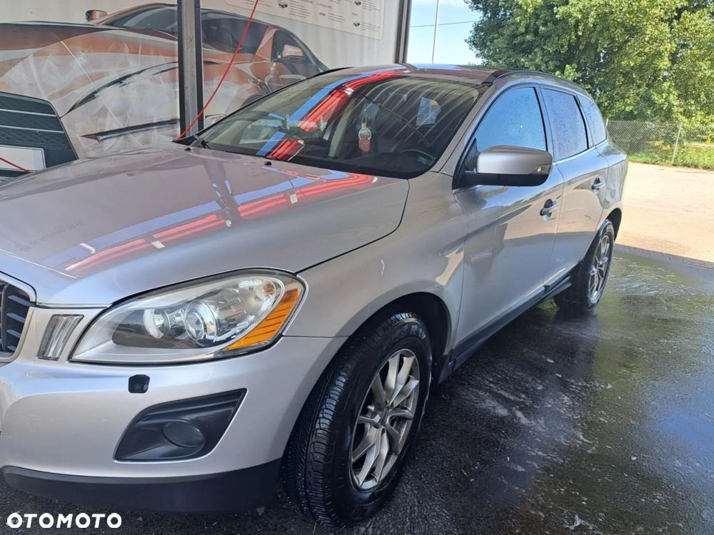 Volvo XC 60 T6 AWD Kinetic - 1