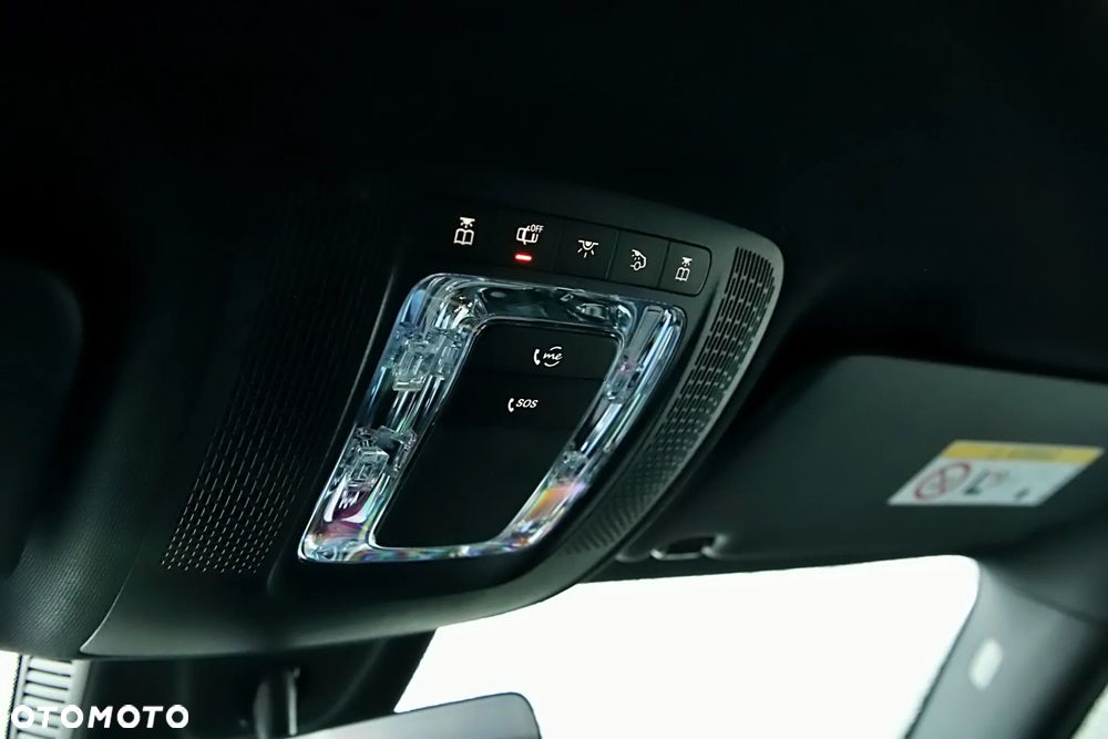 Mercedes-Benz GLA 200 Style - 38