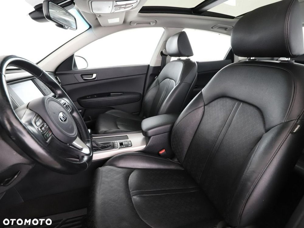 Kia Optima Plug-in Hybrid - 14