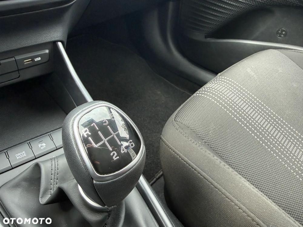Hyundai i20 - 22
