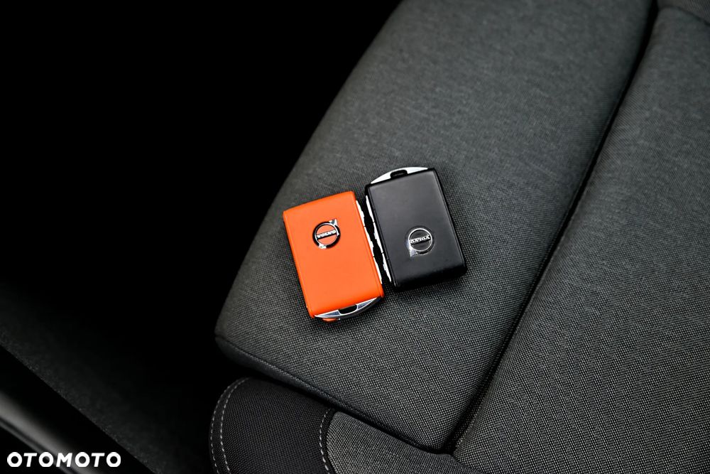 Volvo XC 40 T4 Recharge DKG Ultimate Dark - 39