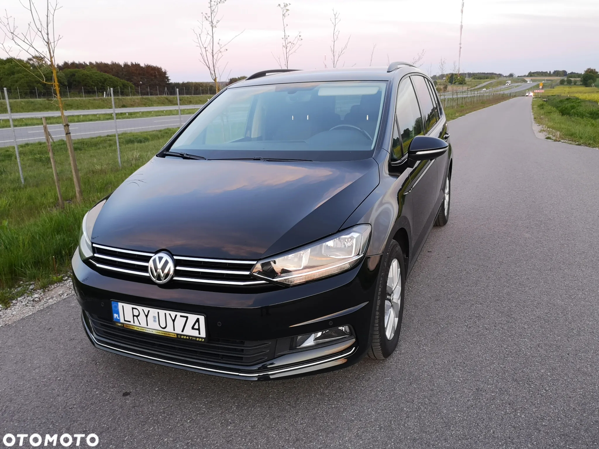 Volkswagen Touran 2.0 TDI SCR DSG Comfortline - 11