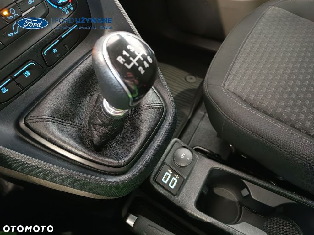 Ford Transit Connect - 24