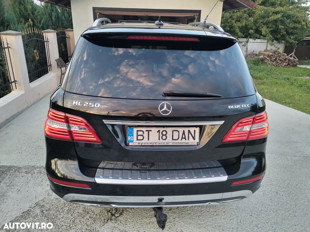 Mercedes-Benz ML 250 BlueTec 4MATIC Aut - 23