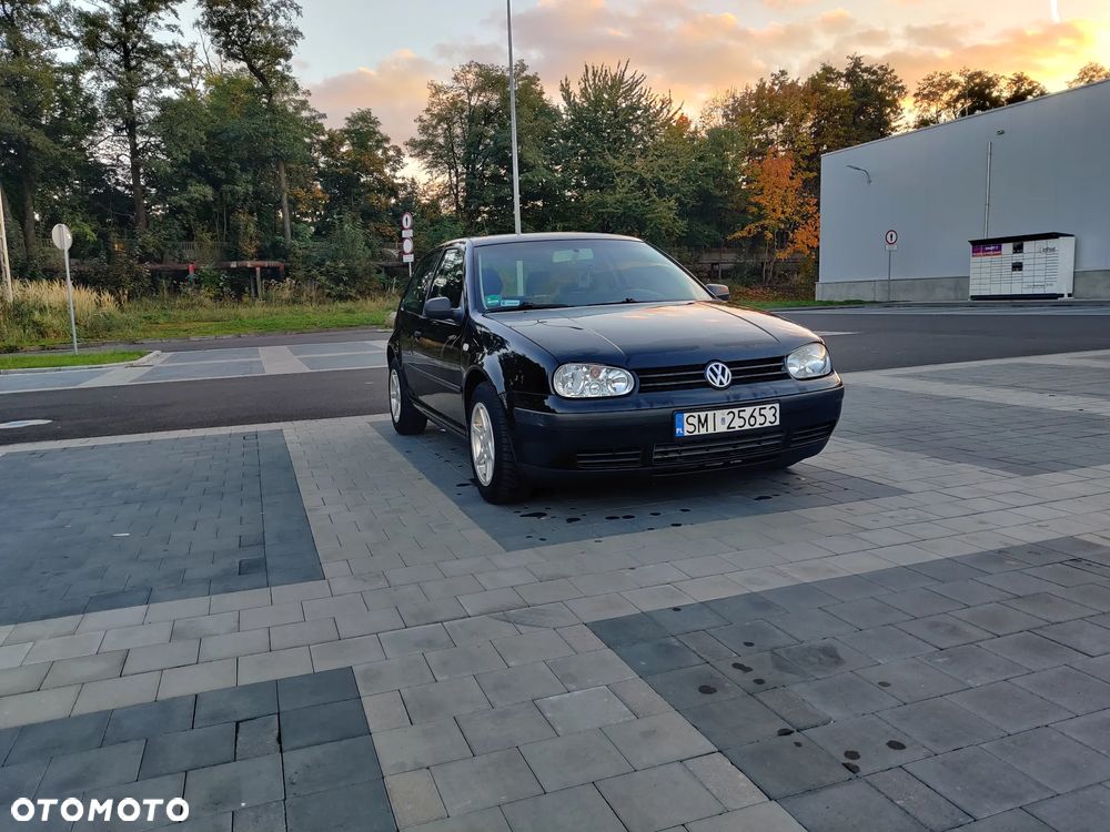 Volkswagen Golf - 15