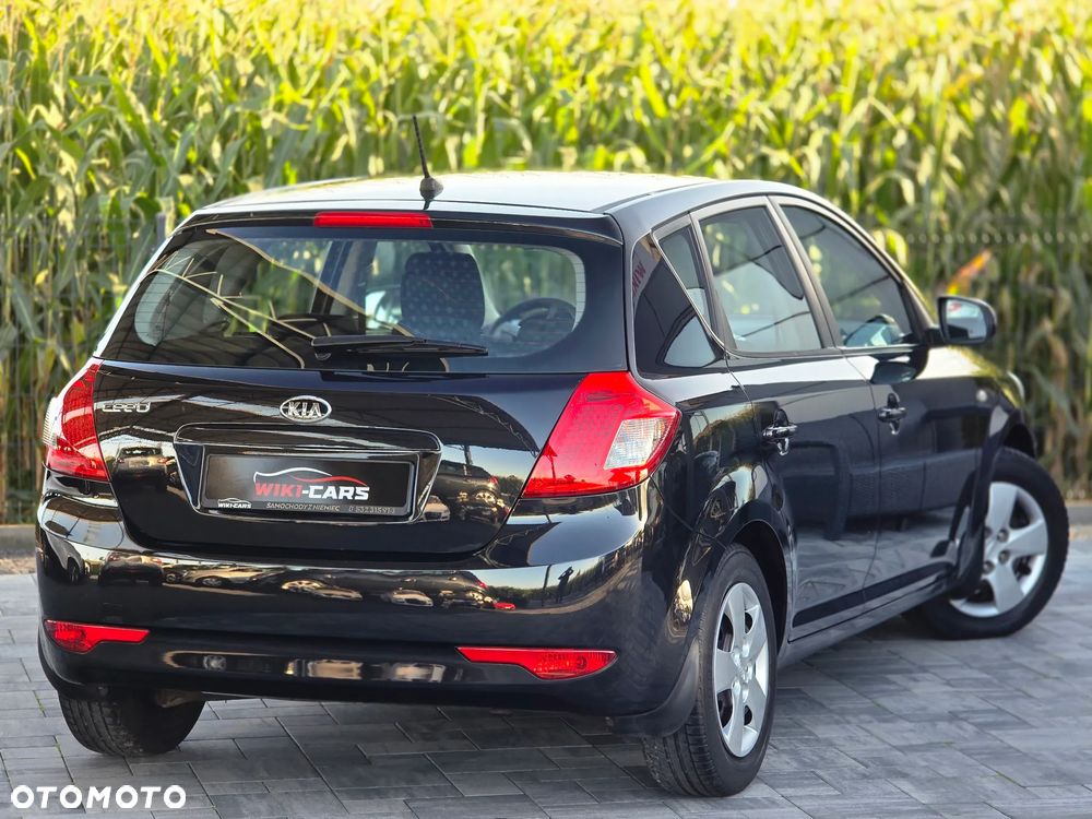 Kia Ceed 1.4 CVVT Attract - 17