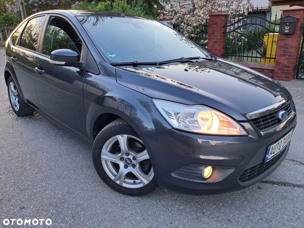 Ford Focus 1.6 16V Ambiente - 1