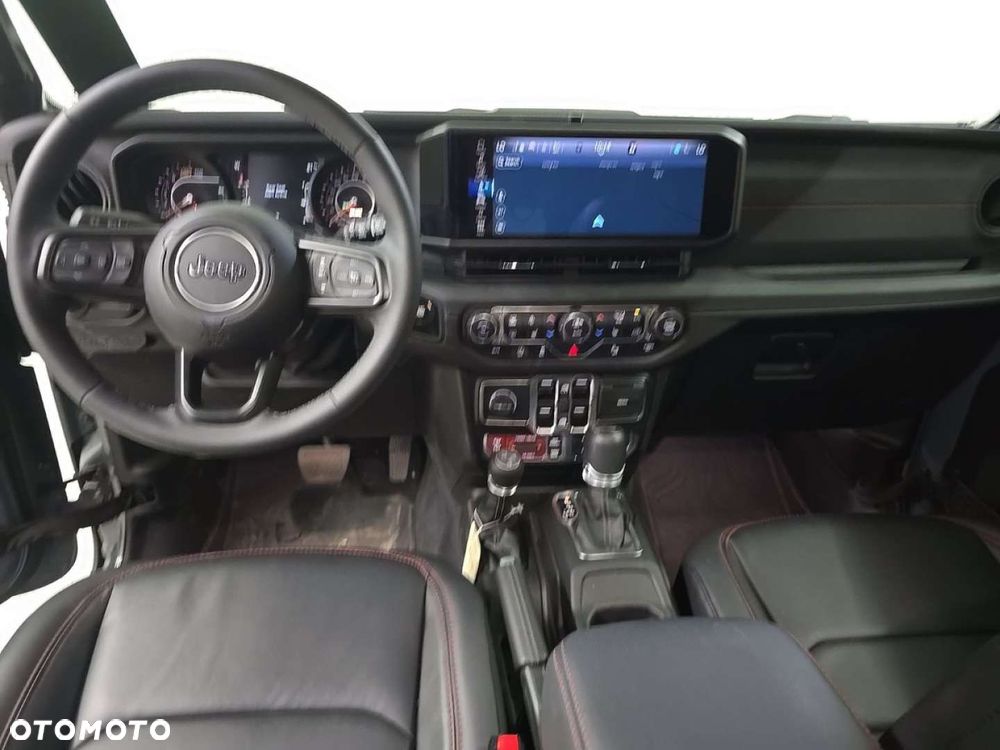 Jeep Wrangler - 11