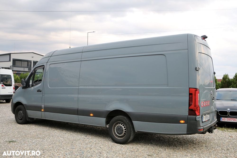 Mercedes-Benz Sprinter 319 - 7