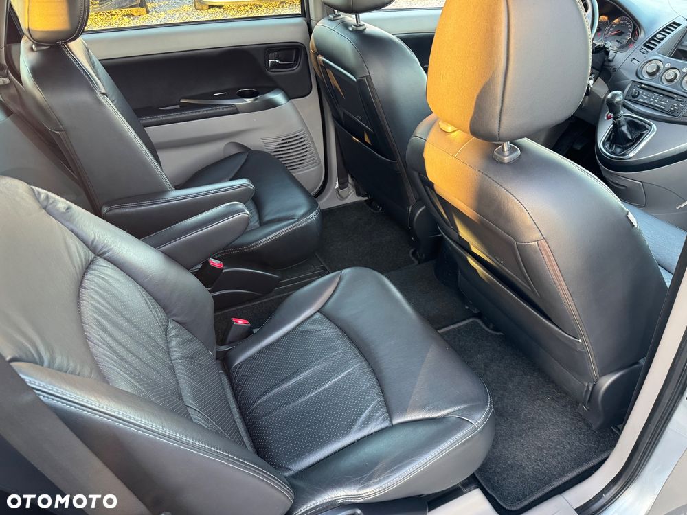 Mitsubishi Grandis 2.0 DI-D 6-Sitzer Intense - 11