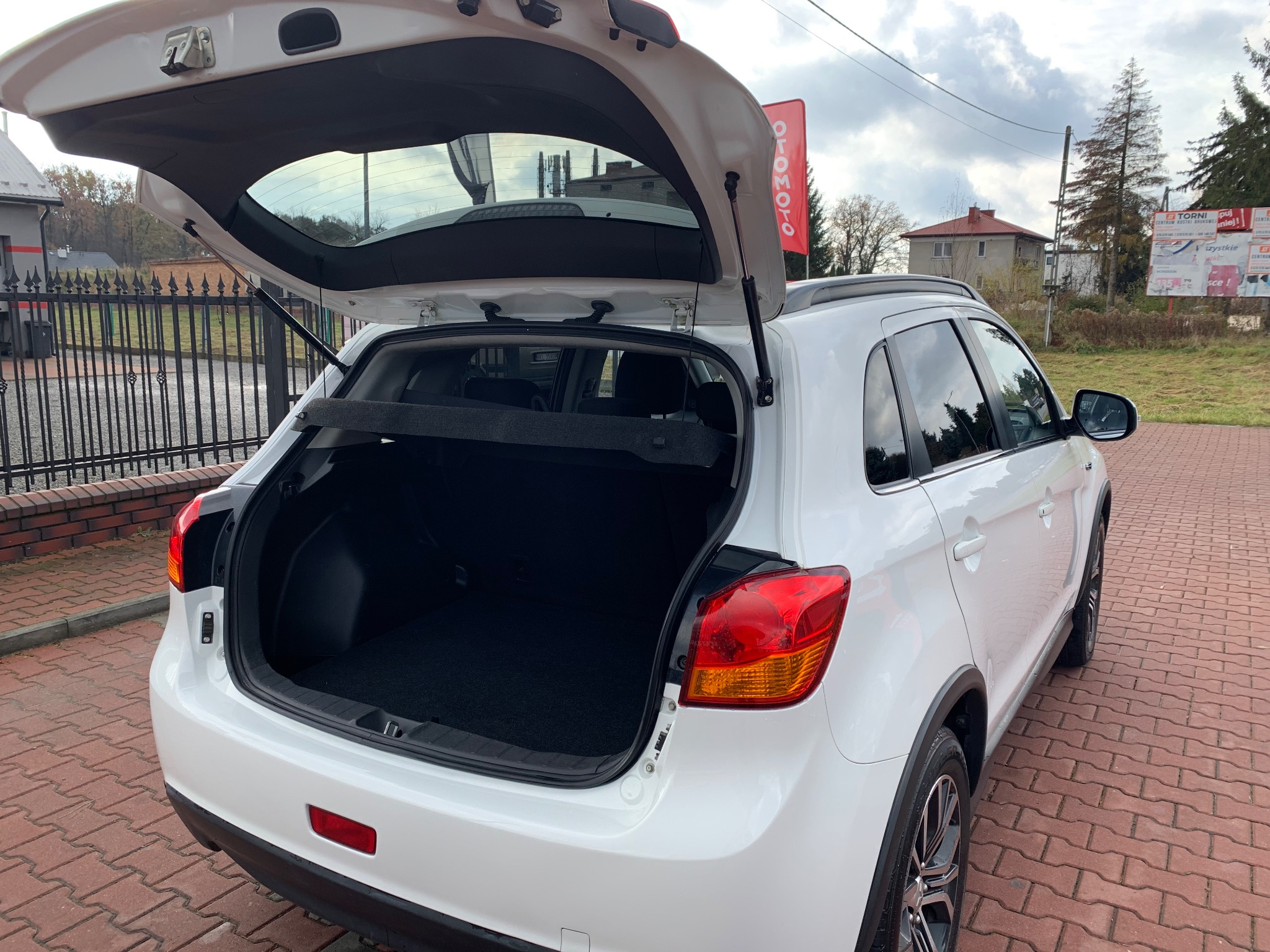 Mitsubishi ASX 1.6 DI-D 2WD Plus - 14