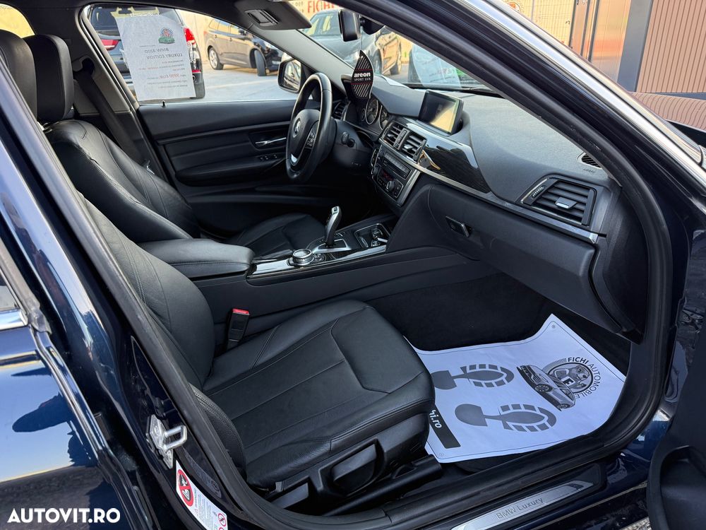 BMW Seria 3 320d Aut. Luxury Line - 11