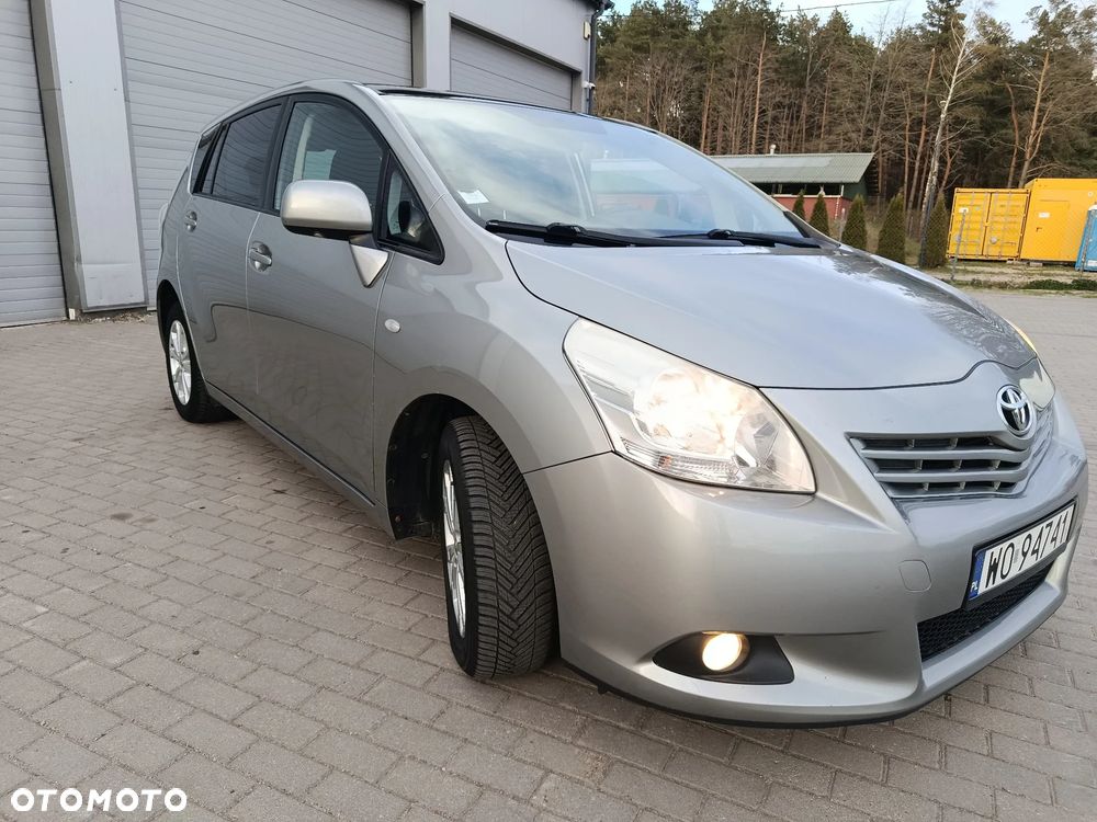 Toyota Verso 2.0 D-4D - 6