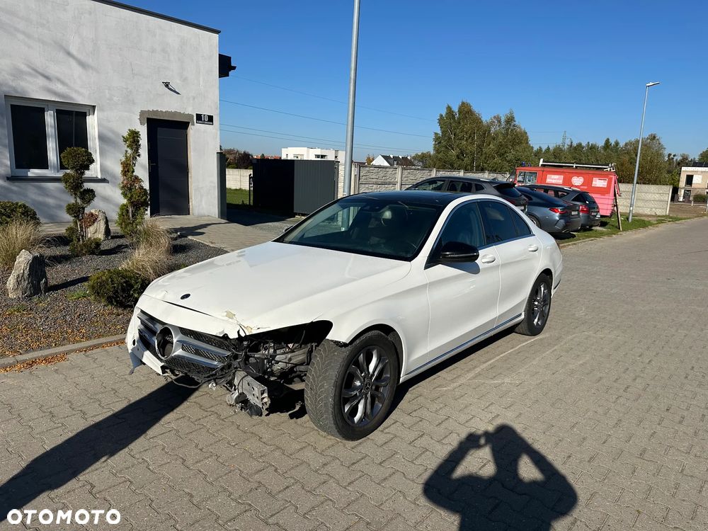 Mercedes-Benz Klasa C 220 (BlueTEC) d T 7G-TRONIC Avantgarde - 7