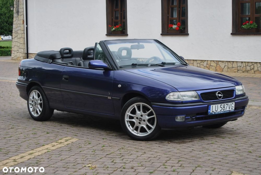 Opel Astra 1.8 Bertone - 2