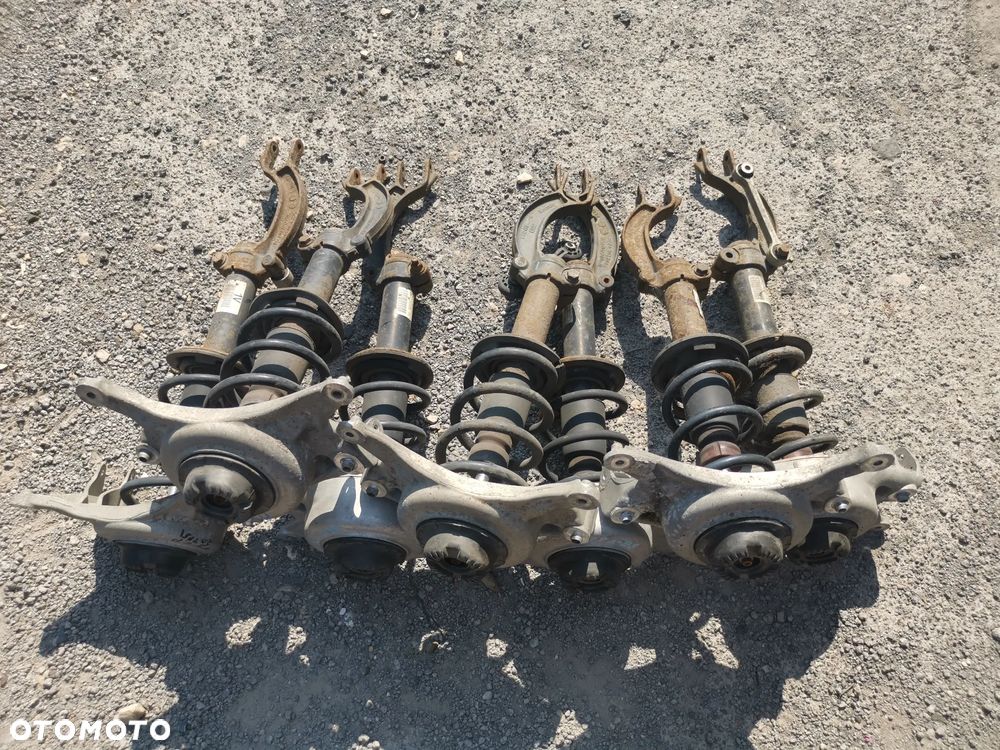 Audi A4 B8 A5 8T Mcperson Amortyzator Lewy Prawy