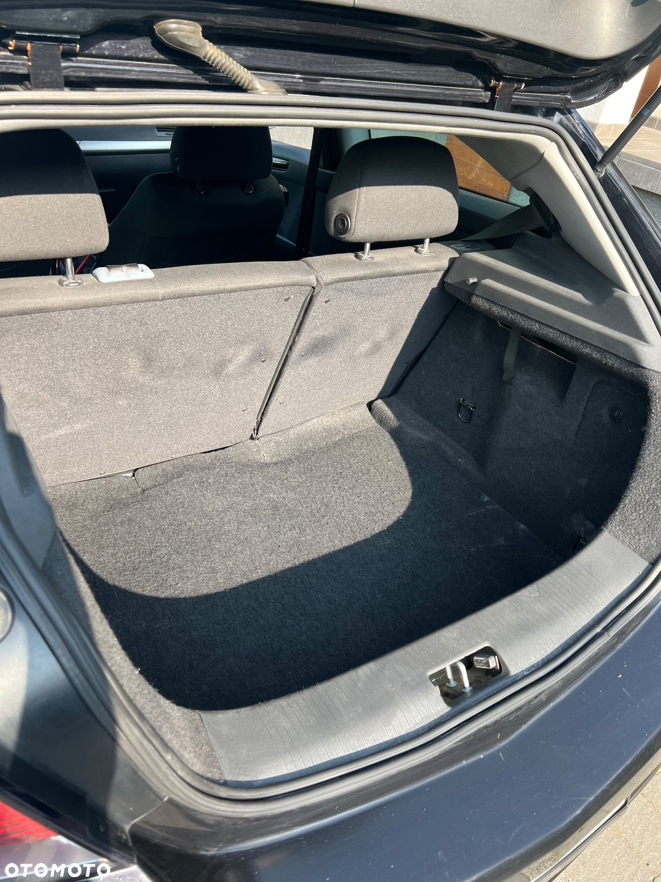 Opel Astra III GTC 1.6 Enjoy - 19