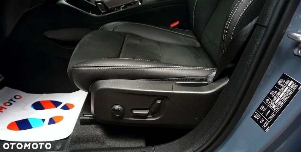 Volvo XC 40 B4 B AWD R-Design - 11