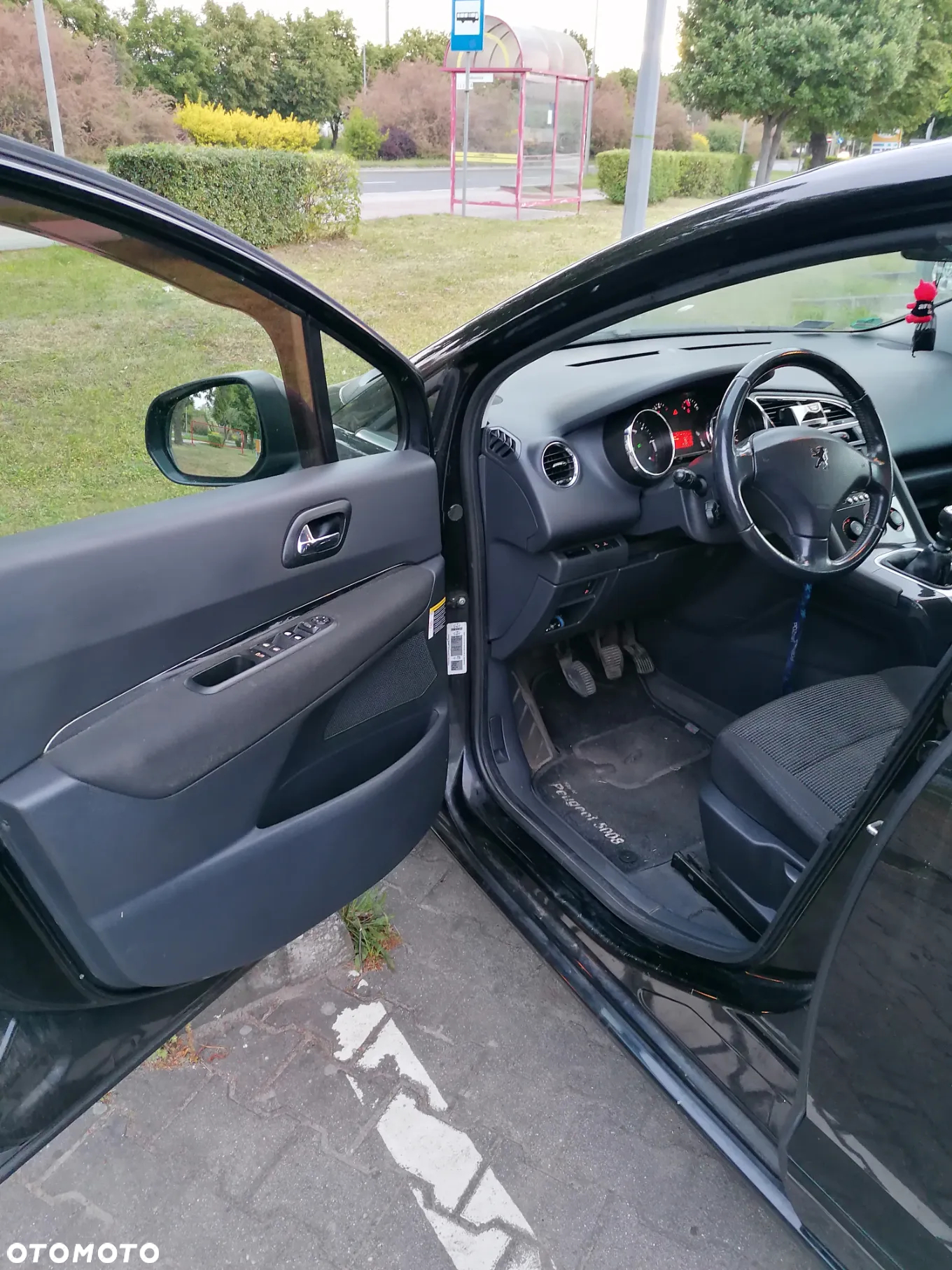 Peugeot 5008 - 10