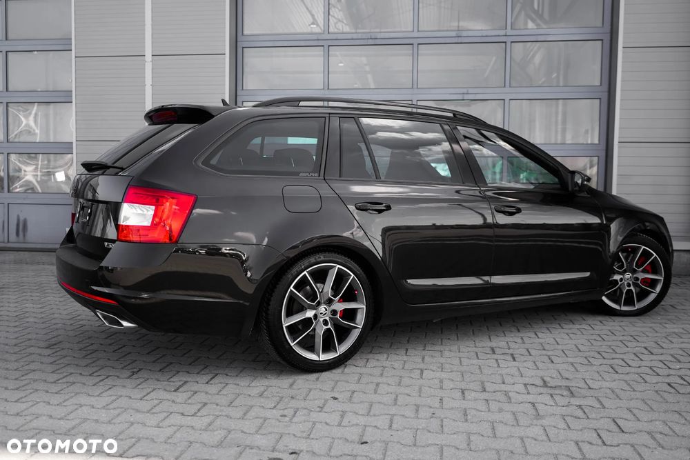 Skoda Octavia 2.0 TDI RS DSG - 8