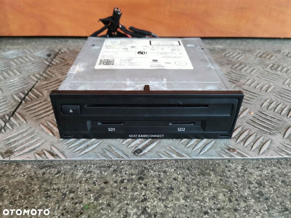 CZYTNIK MULTIMEDIALNY NAWIGACJA SEAT OE 5QA035846 - 1